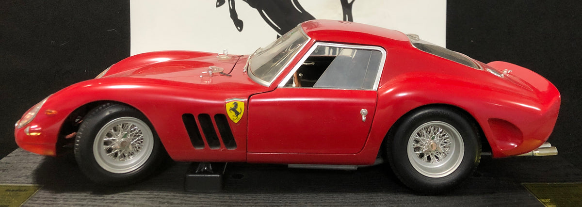 TOP MARQUES COLLECTIBLES - FERRARI 250 GT SWB - Le Mans 1961 - 1/12 TOP MARQUES COLLECTIBLES - FERRARI 250 GT SWB - Le Mans 1961 - 1/12