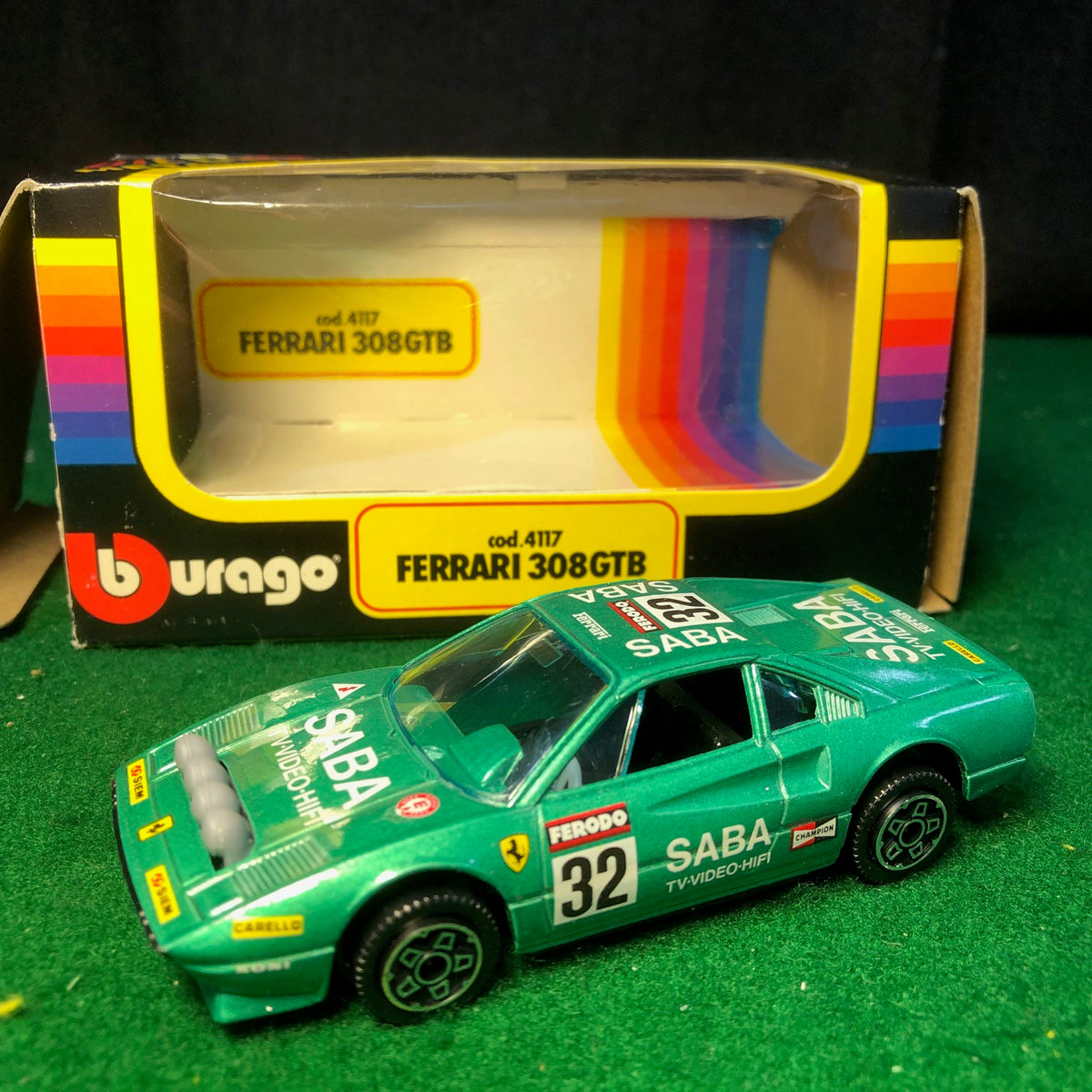 Miniature Ferrari 308 GTB Rouge BBURAGO 1:24 1