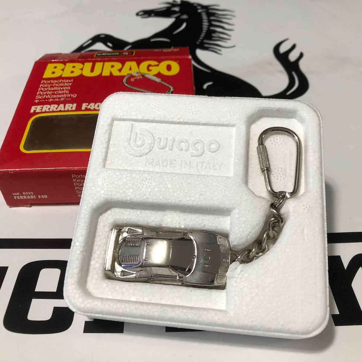 Ferrari F40 Chromed Key-chain / Key-holder by BBurago 1:87 (4532) – Albaco  Collectibles