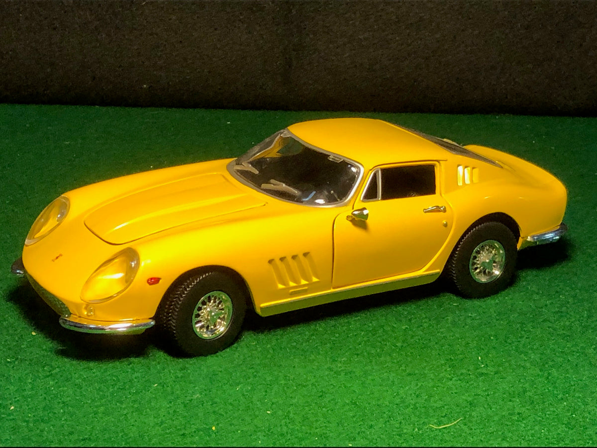 Ferrari 275 GTB 4d 1966 Blanche Ertl 1/18 American Muscle - Miniature Collection Rare