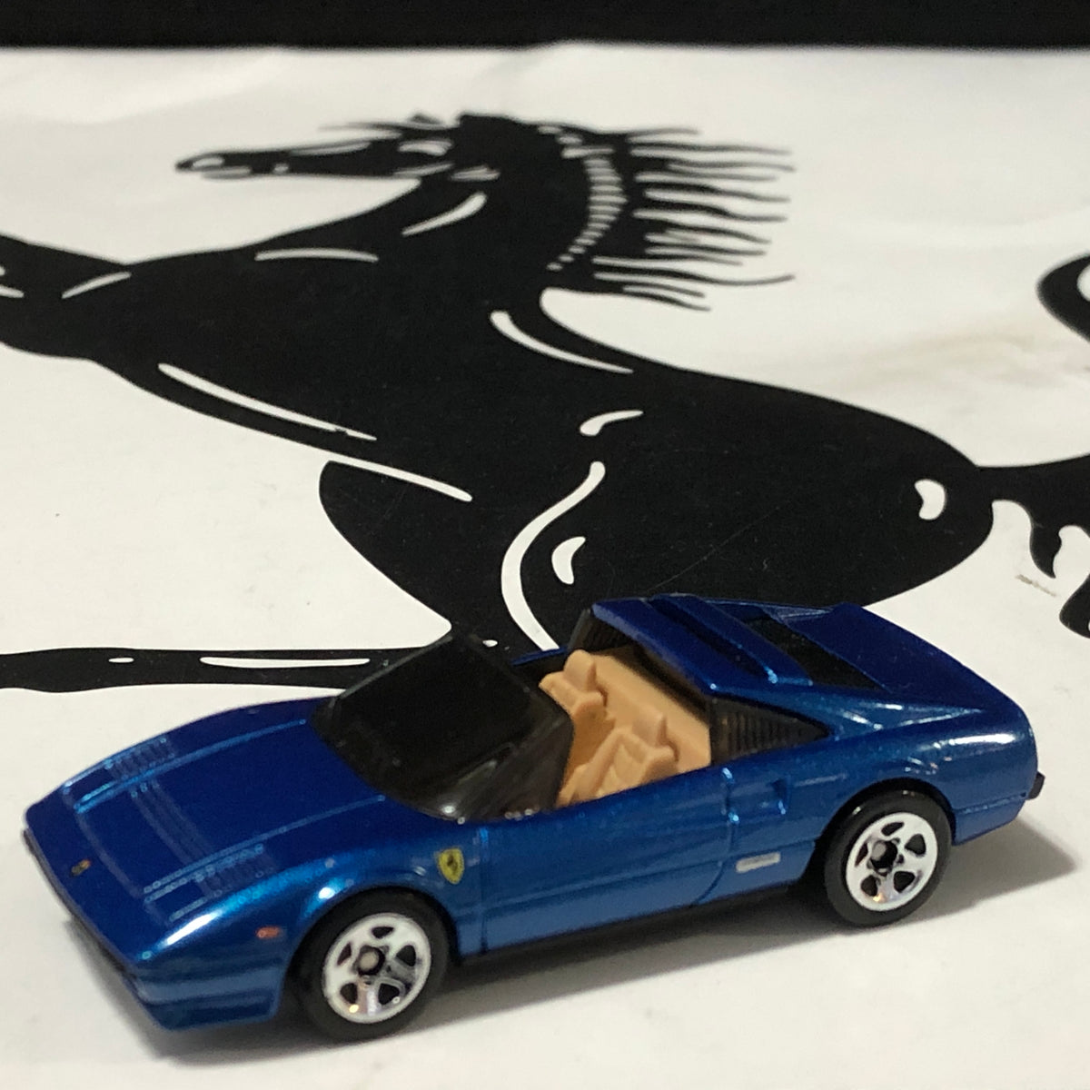 Ferrari 308 GTS QV Blue Metaflake by HotWheels 1:64 (5SP)(R7553