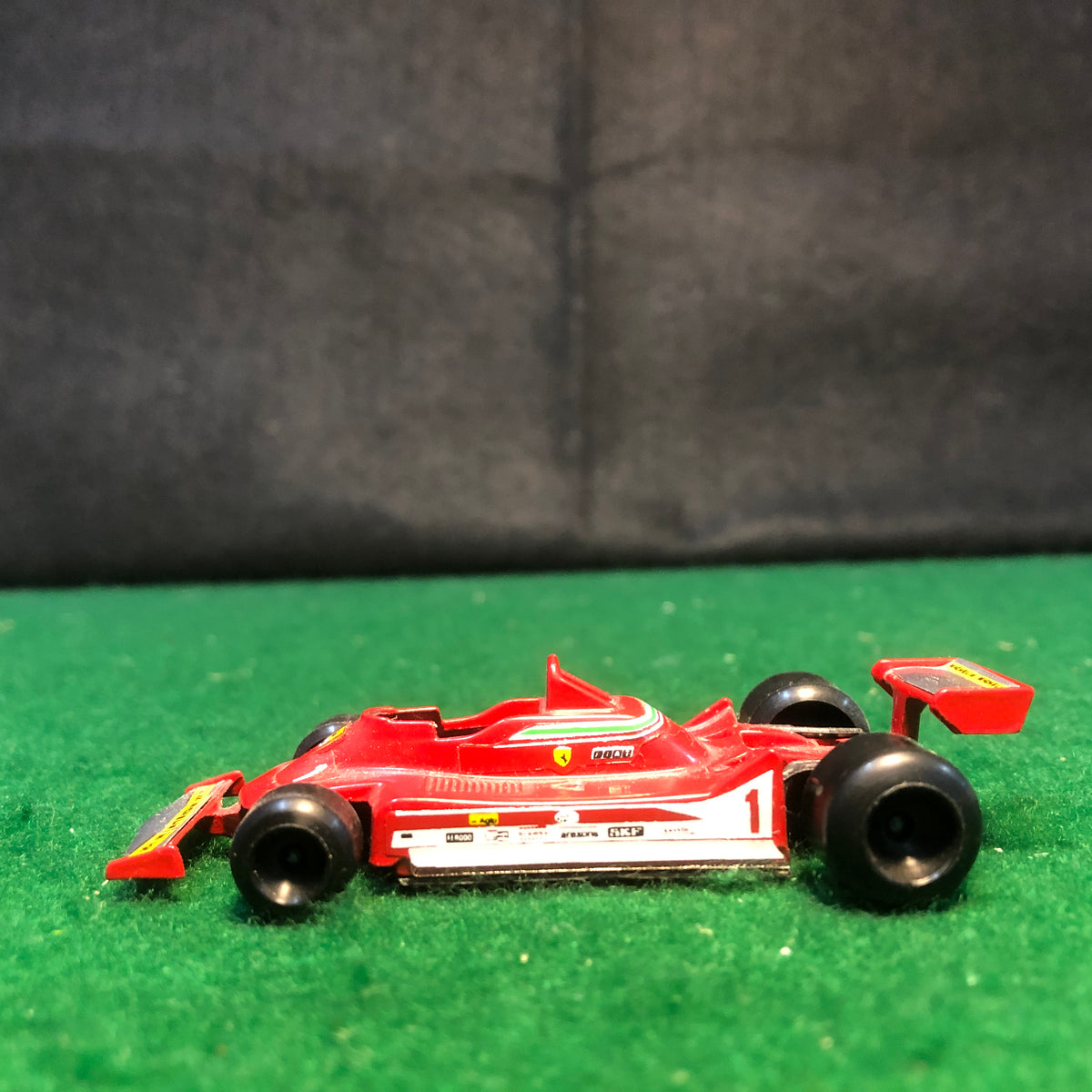 Lotto Ferrari F1 312, 2008 F10 Polistil Hot Wheels Mattel - Échelles 1:43 Et 1:32