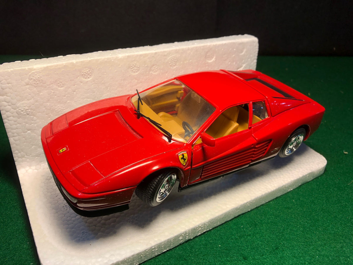 Ferrari Testarossa Red by Revell 1:24 – Albaco Collectibles