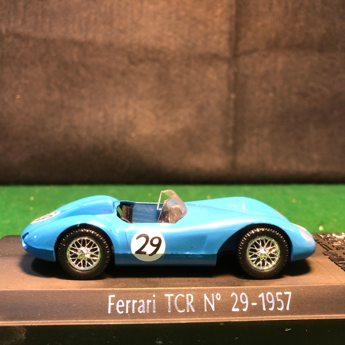 Diecast model cars Ferrari 500 1/18 Tecnomodel TRC RHD No.29 24h Le Mans 1957