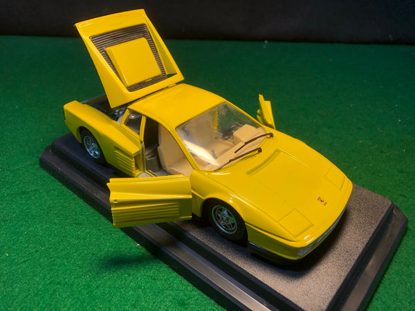 Burago 1:18 1984 Ferrari Testarossa. Made In Italy | eBay
