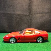 ferrari_550_maranello_red_by_bburago_1-24_(1564)(no_box)-1_at_albaco.com