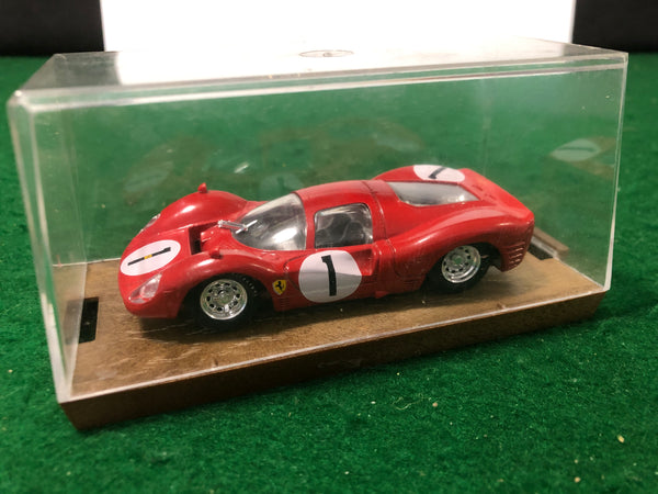 Carrera 23731 1/24 Ferrari 330P3/4, Le Mans 1967, ''No.22'' Carrera 23731 1/24 Ferrari 330P3/4, Le Mans 1967, ''No.22''