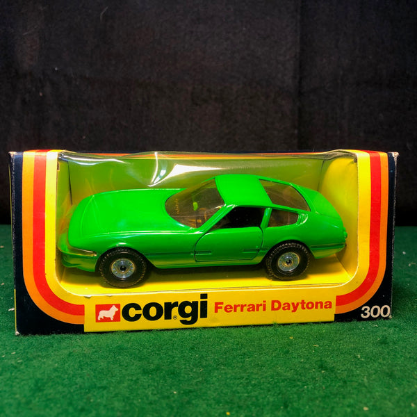 ferrari_365_gtb/4_daytona_green_by_corgi_toys_1-36_(300)-1_at_albaco.com