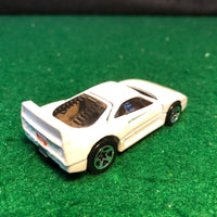 ferrari_f40_white_by_hotwheels_1-64_(5sp)(12405)(no_box)-1_at_albaco.com