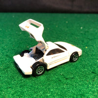 ferrari_f40_white_by_hotwheels_1-64_(7sp)(12405)(no_box)-1_at_albaco.com