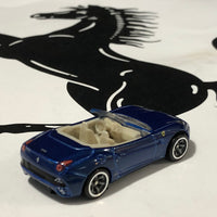 ferrari_california_blue_metaflake_by_hotwheels_1-64_(chrome_rim_gray_cm6)(t4416)(no_box)-1_at_albaco.com