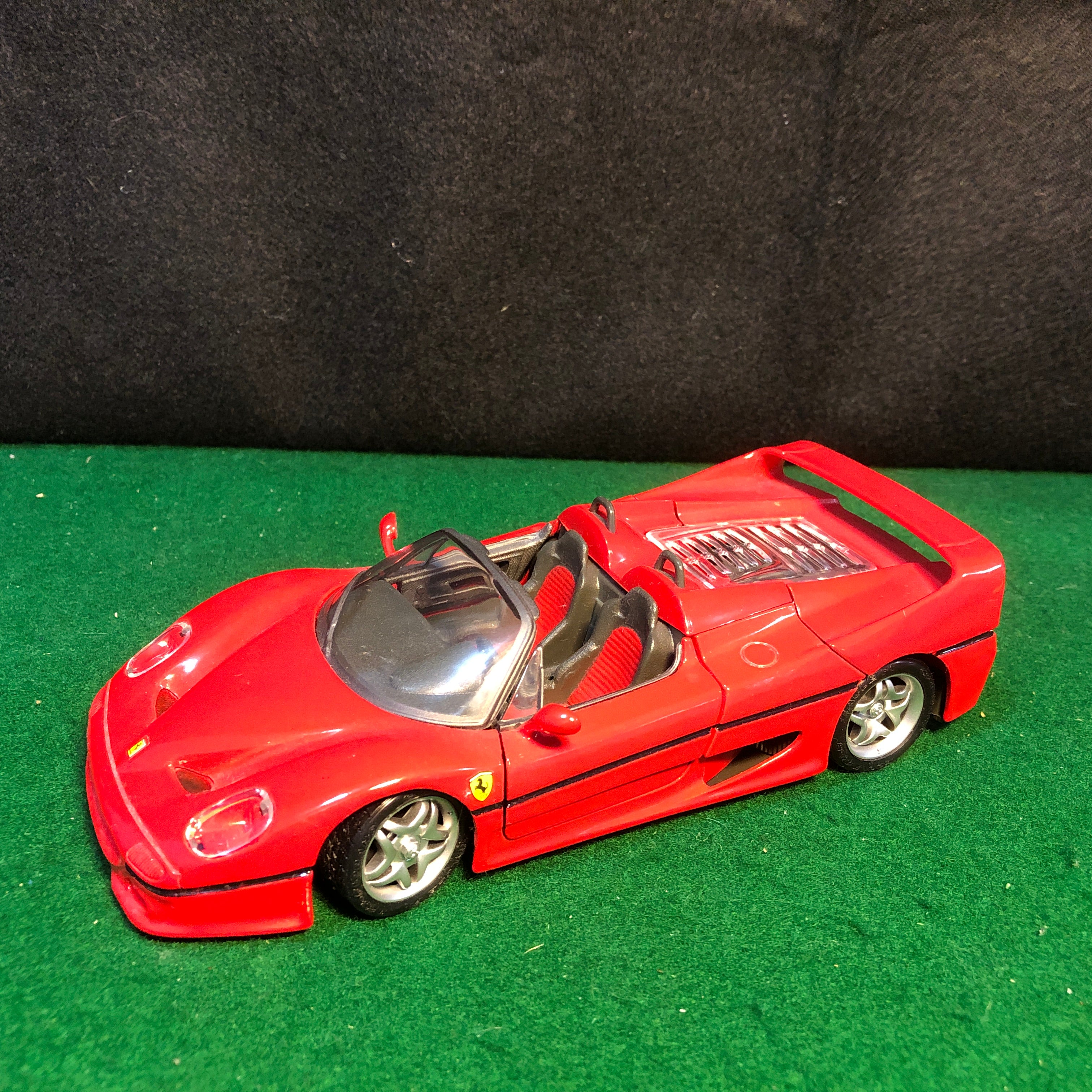Maisto Ferrari F50 (1995) 特別版 1:24