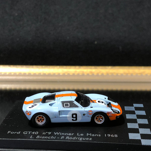 Diecast model cars Ford GT40 1/43 Spark Mk IV RHD No.1 Test Le Mans Diecast model cars Ford GT40 1/43 Spark Mk IV RHD No.1 Test Le Mans